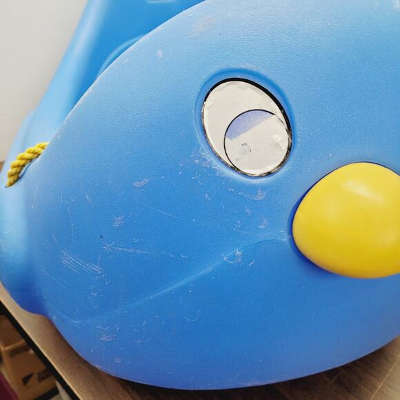 Blue Penguin Sled Pull Rope Seat Belt Strap - Complete with Eyes Vintage STEP 2 - Picture 2 of 15